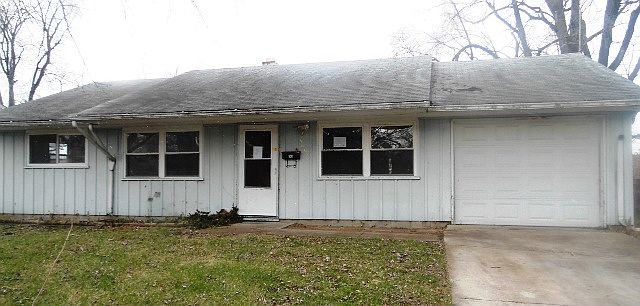 1st image of 3662 N Brentwood Ave