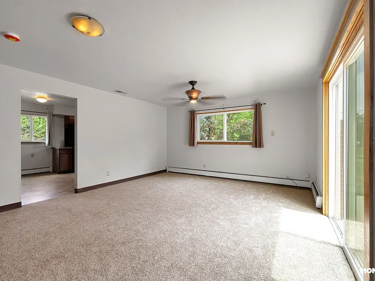 3636 Royal Dr — Photo 13