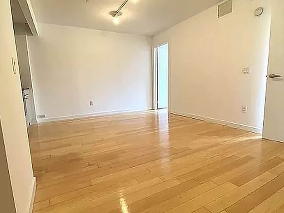 2nd image of 43 Avenue C APT 3B