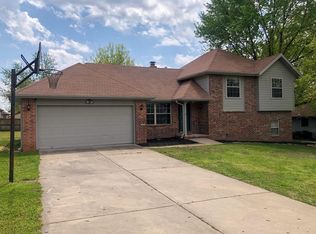 3634 W Maplewood St, Springfield, MO 65807