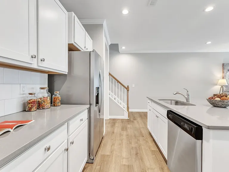 1720 Ballard Dr — Photo 12