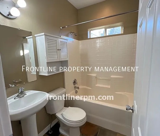 2805 W Moore St #3 — Photo 10