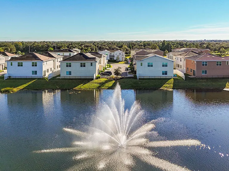 BB Living Antigua at Lakewood Ranch — Photo 20
