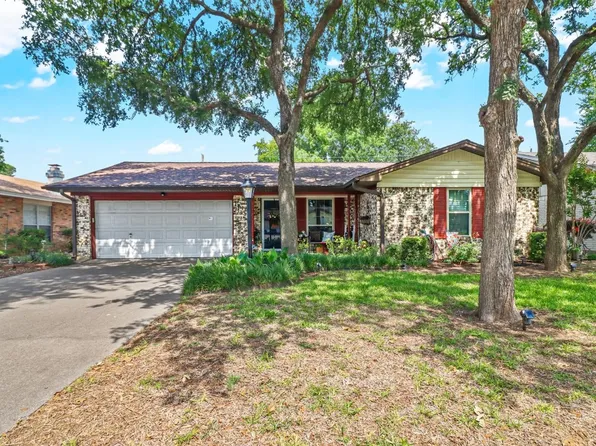 1810 Glenwick Ln, Irving, TX 75060