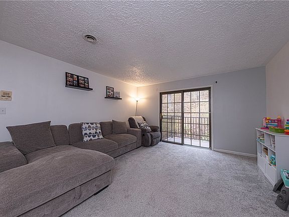 4th image of 300 Gilkeson Rd APT 12A