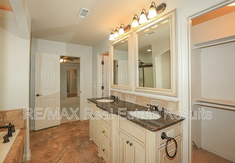 3607 SW Birchton Ave — Photo 19