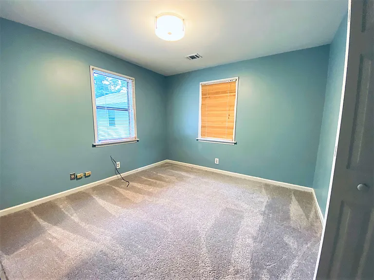 1027 Curran St NW #1 — Photo 5