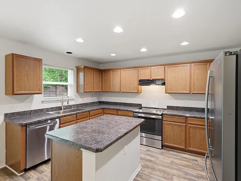 1356 N Cozumel St — Photo 9