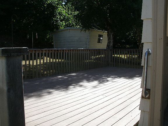 Beautiful Large deck