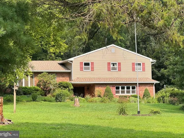 2323 Harmonyville Rd, Elverson, PA 19520
