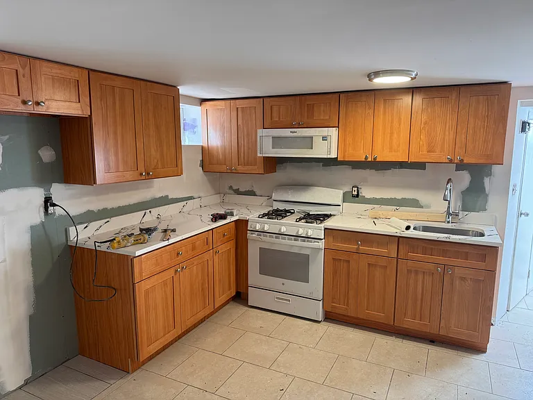 50 Cherry St #B — Photo 14