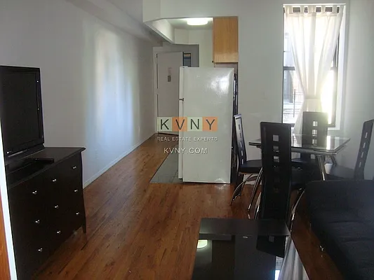 Rented by KVNY Soho | media 51