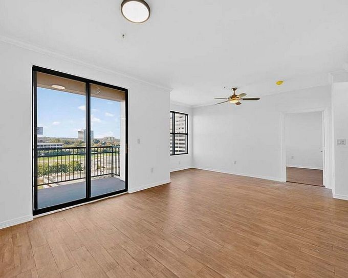 1st image of 330 Las Colinas Blvd #Id85081p