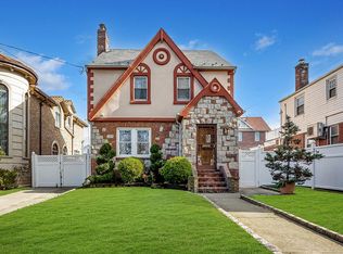 22-25 Parsons Blvd, Flushing, NY 11357