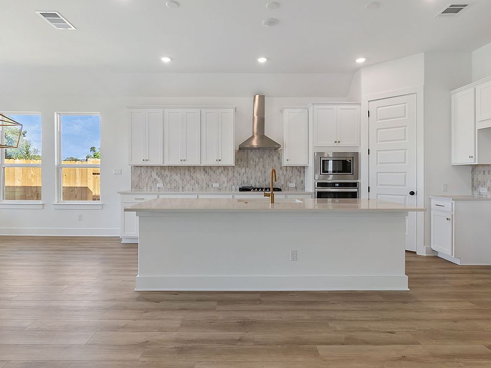 Headwaters - Arden Interior Image 1