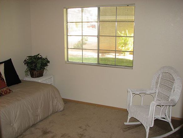 2nd image of 2696 Jennydiane Dr APT B