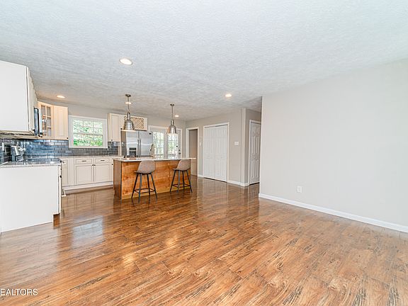 5th image of 4229 Abercorn Rd