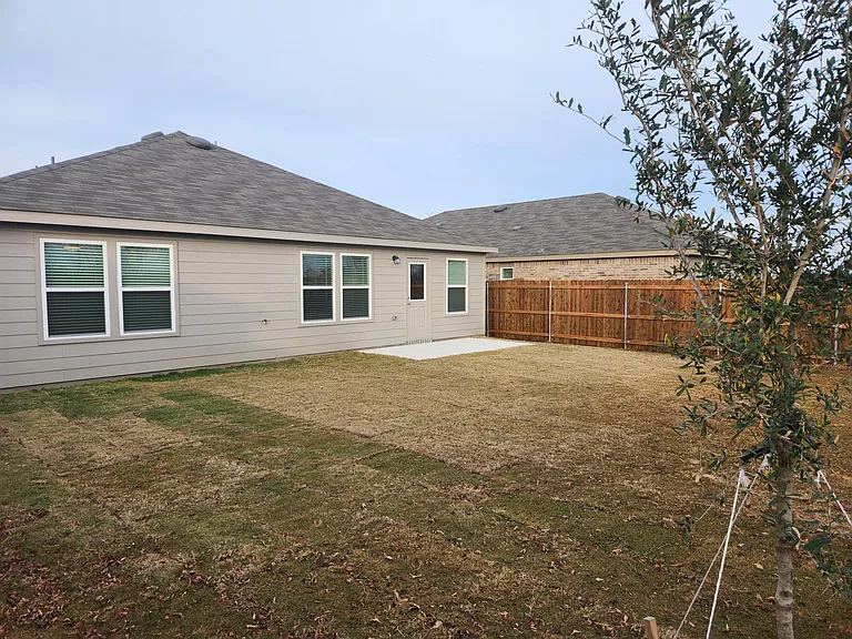 4505 Greyberry Dr — Photo 36