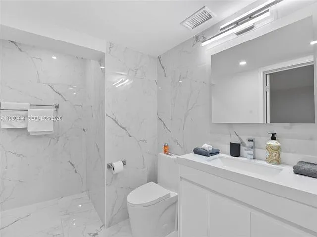 1247 Jackson St — Photo 5