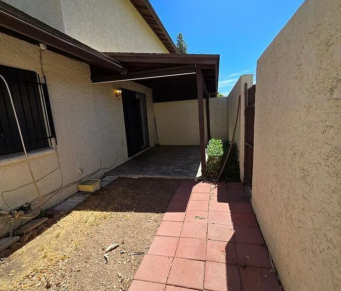 4540 W Maryland Ave — Photo 17