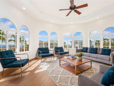 92-1501 Hoalii St, Kapolei, HI, 96707