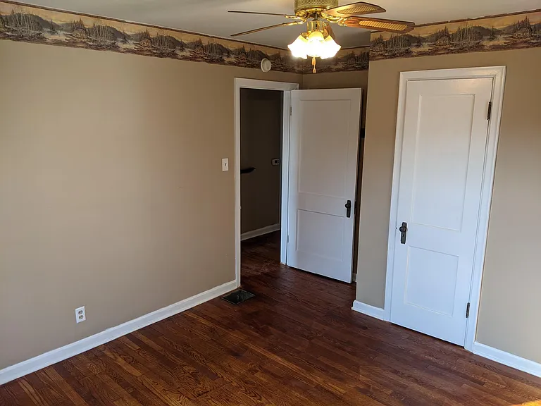 1719 Shirley Ave — Photo 12