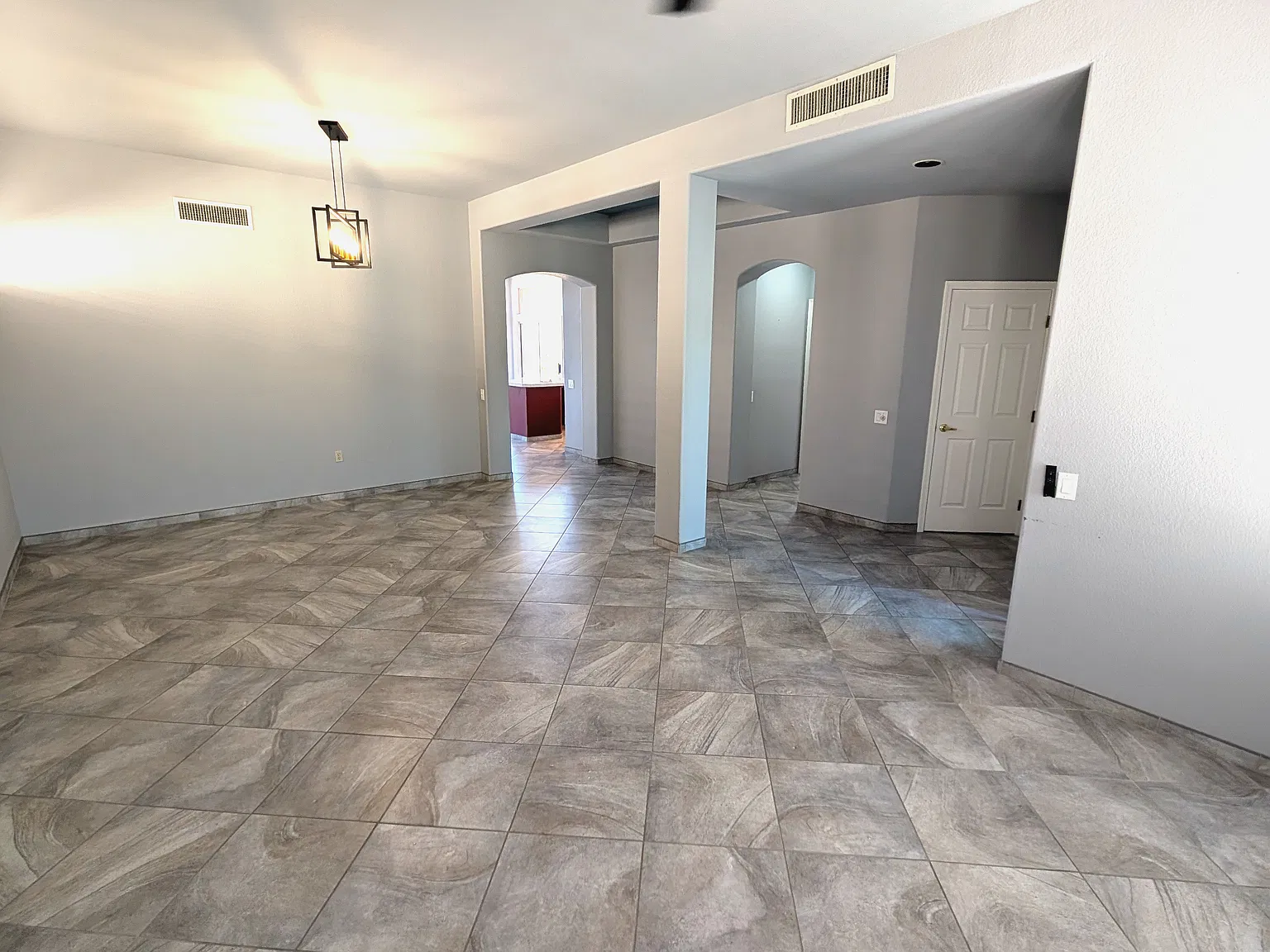 2 bed, 1499 sqft, $2,375 — Photo 3