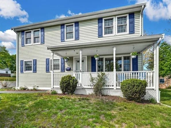 148 W Lake Dr, Weymouth, MA 02188