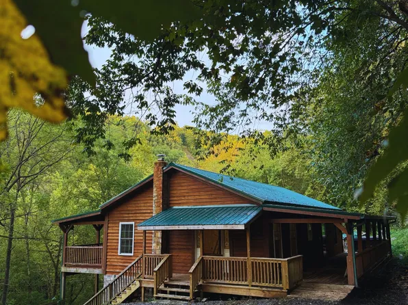 195 Ron Mark Ln, Gainesboro, TN 38562