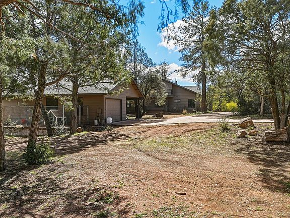 3rd image of 1101 N McLane Rd