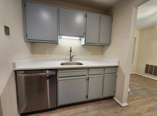 7908 Pearlbush Dr APT 102, Gaithersburg, MD 20879