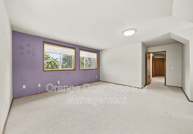 5204 Ridge Dr NE — Photo 36
