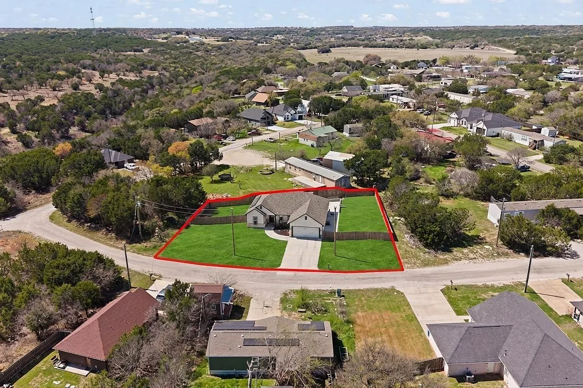 Building Photo - 2612 Dove Trl
