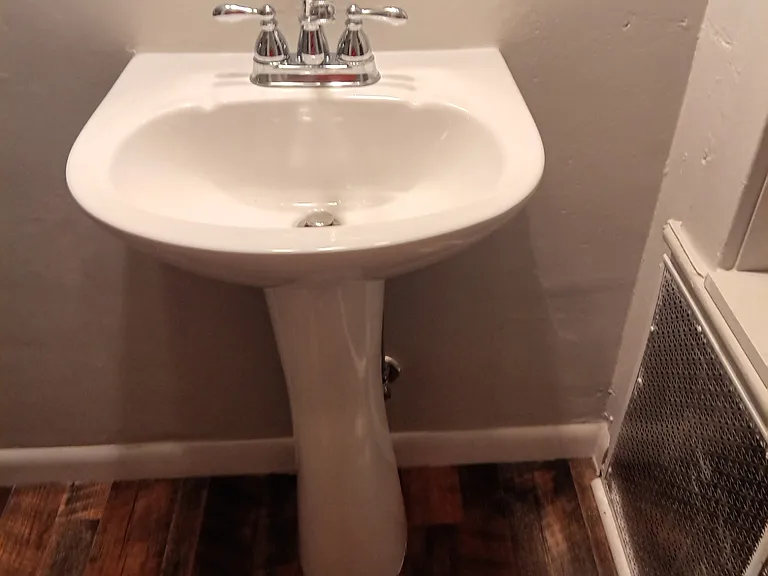 822 Jefferson Ave — Photo 12