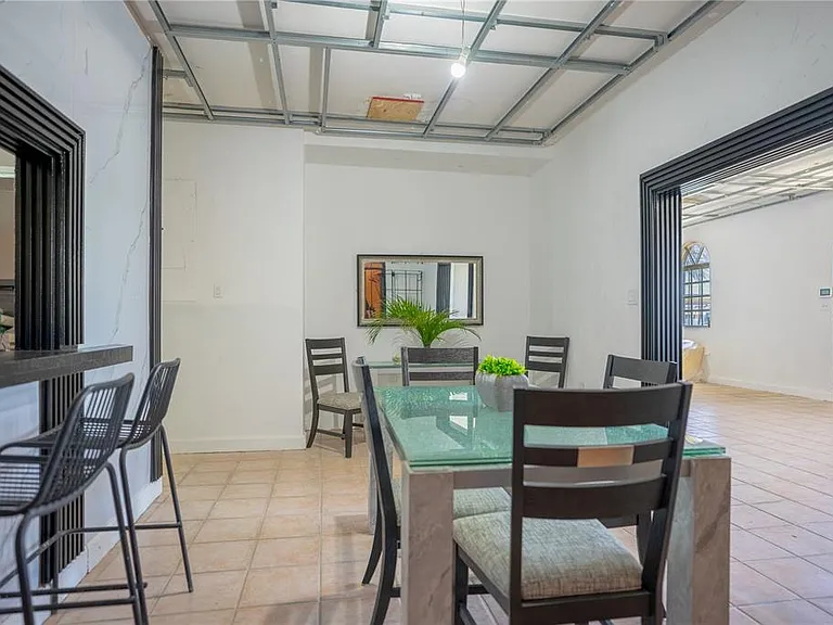 225 Santa Isidra L Fls #B — Photo 12