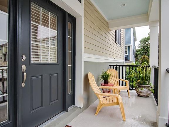 3rd image of 1086 Clifton Springs Ln