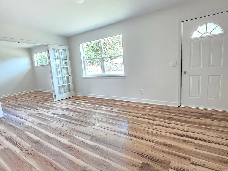 1414 Hazel St — Photo 3
