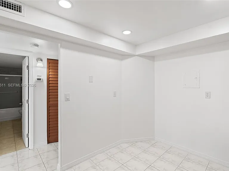1351 NE Miami Gardens Dr #301E — Photo 9