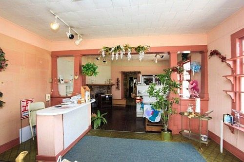 2nd image of 600 Canal Blvd