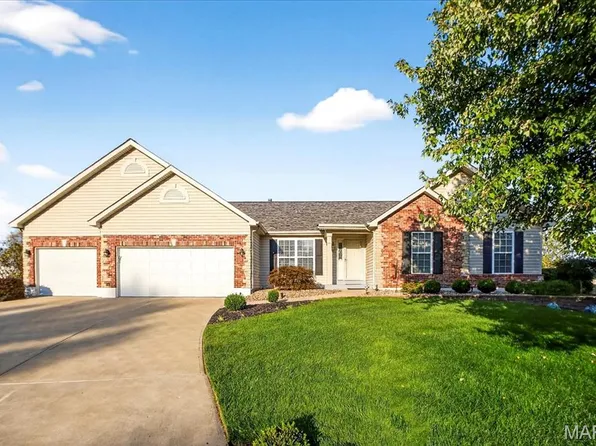 1732 Discovery Dr, Wentzville, MO 63385