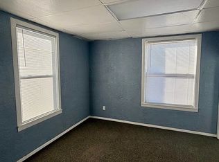 420 8th St APT 1, Rockford, IL 61104
