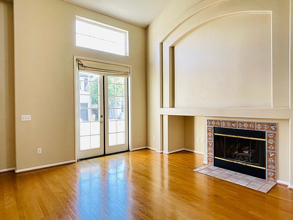 2nd image of 23319 Anacapa Ln