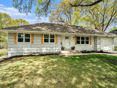 7916 W 92nd St, Overland Park, KS, 66212