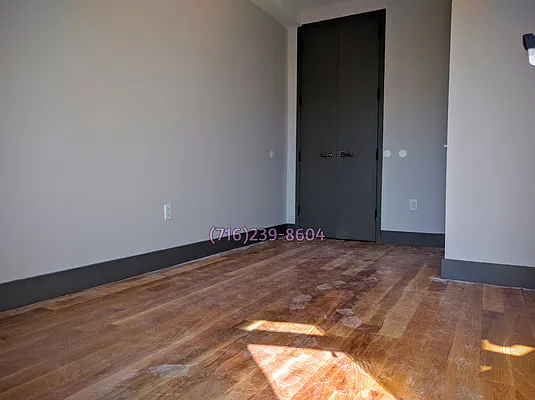 Rented by Manhattan Management LLC | media 33