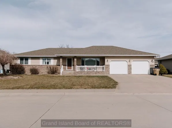 4012 Boston Cir, Grand Island, NE 68803