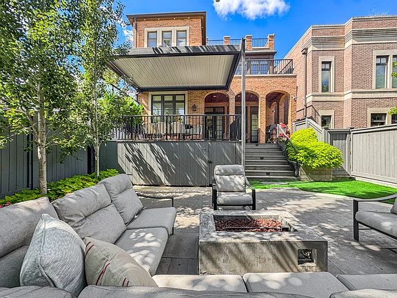 4th image of 2615 N Paulina St
