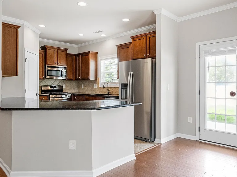 223 Station Dr — Photo 11