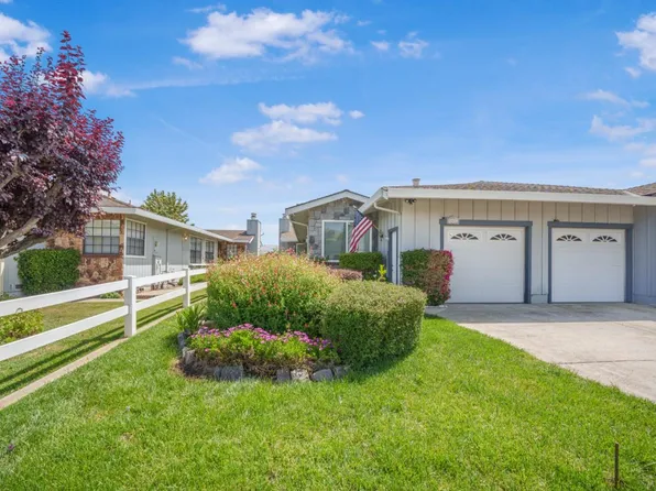 16652 Lone Hill Dr, Morgan Hill, CA 95037