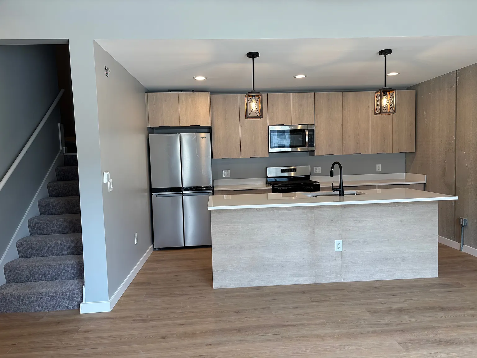 1 bed, $2,800 — Photo 2