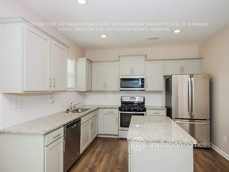 213 Atwater Landing Dr — Photo 6